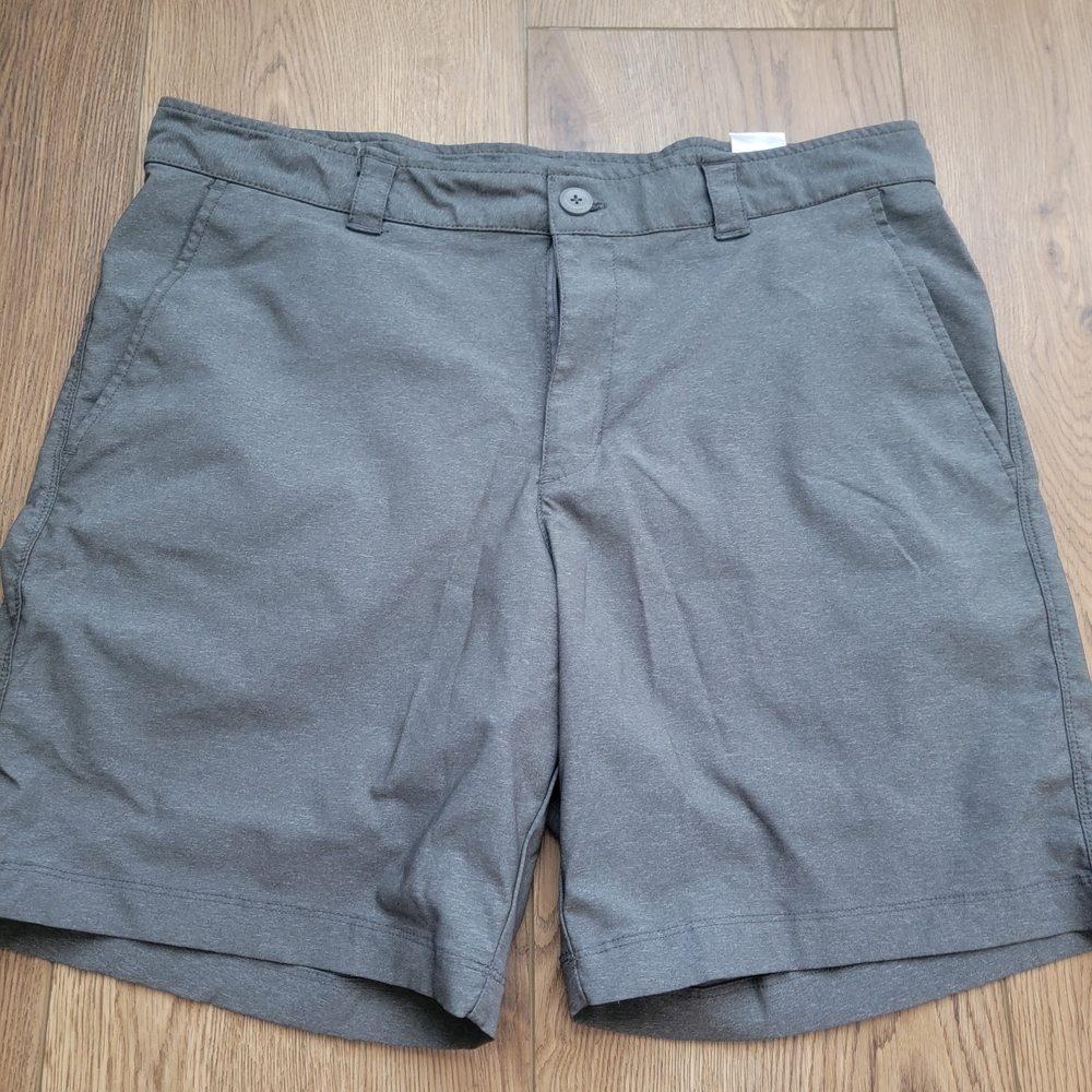 Columbia Men's Charcoal Flat Front Shorts